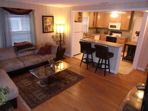 709 St Charles Ct in Royal Oak, MI - Building Photo - Building Photo