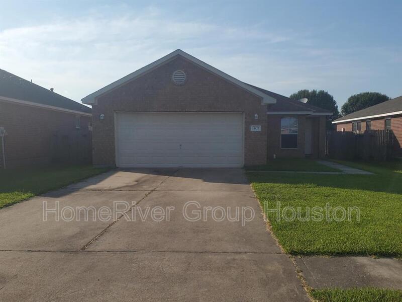 14927 Diamond Way in Baytown, TX - Foto de edificio