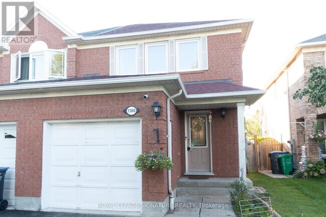 1366 Quest Cir in Mississauga, ON - Building Photo - Building Photo