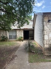 5268 Meadow Rise St in San Antonio, TX - Building Photo - Building Photo