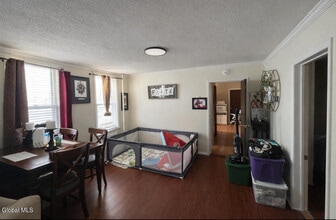 1410 Stanford St in Schenectady, NY - Building Photo - Building Photo