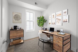 298 Maverick St in Boston, MA - Building Photo - Building Photo