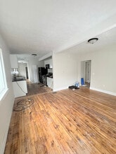 146 Straight Ave NW in Grand Rapids, MI - Building Photo - Building Photo