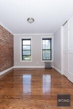 326 E 100th St in New York, NY - Building Photo - Building Photo