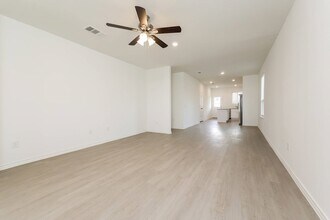 16326 Vivid Creek Ct in Conroe, TX - Building Photo - Building Photo