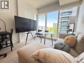 6833 Pearson Wy in Richmond, BC - Building Photo - Building Photo