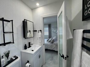 315 NW 106th St in Miami, FL - Building Photo - Building Photo