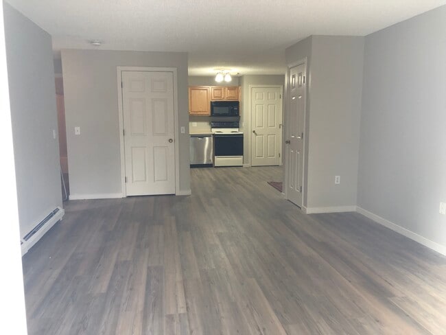 3 Oak Hill Ln, Unit Oak Hill in Nashua, NH - Foto de edificio - Building Photo