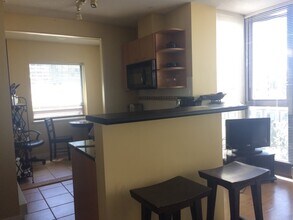 1331 Alberni St in Vancouver, BC - Building Photo - Building Photo