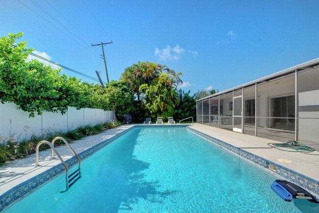 1171 Bimini Ln in West Palm Beach, FL - Building Photo - Building Photo