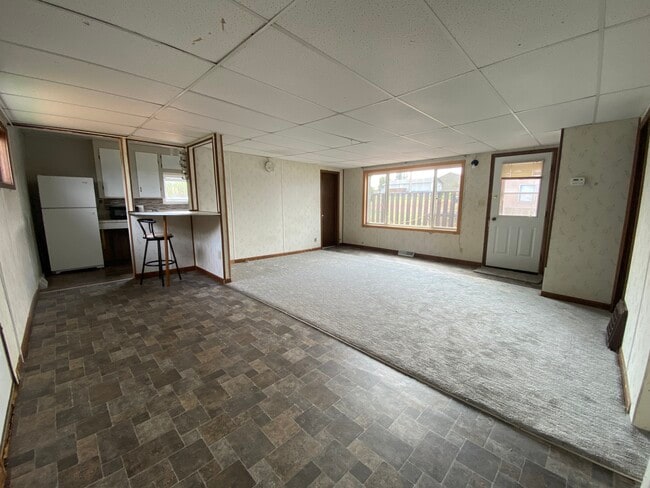 106 Main St S, Unit West