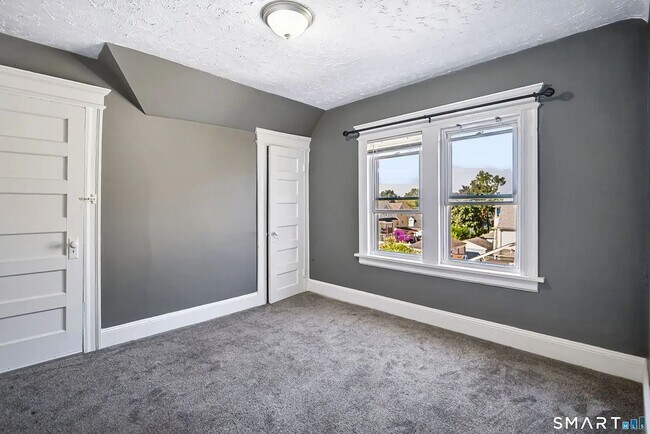 property at 119 Rocton Ave