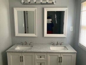 1545 Oakwood St in Memphis, TN - Building Photo - Building Photo