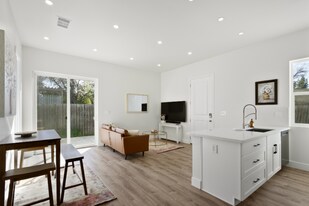 1648 Colusa Ave in Davis, CA - Building Photo