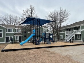 Springfield Court Apartments in Fort Collins, CO - Foto de edificio - Building Photo