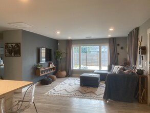 2802 W 45th St in Austin, TX - Building Photo - Building Photo