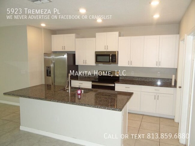 5923 Tremeza Pl in Palmetto, FL - Building Photo - Building Photo