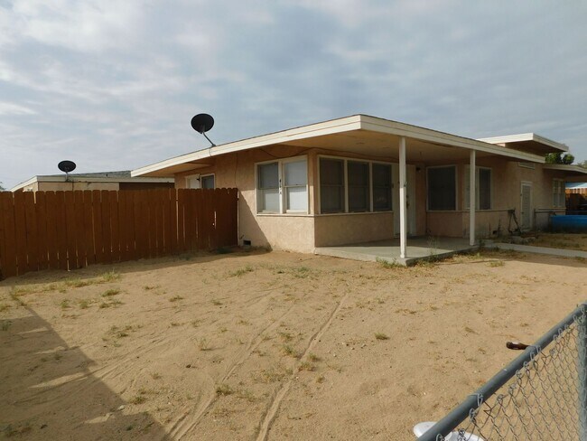 property at 413 S Richmond Rd