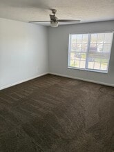 48 Deer Haven Ct in Florence, KY - Foto de edificio - Building Photo