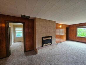 1955 Chemeketa St NE in Salem, OR - Building Photo - Building Photo