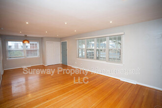 841 Grove St in Haddonfield, NJ - Building Photo - Building Photo