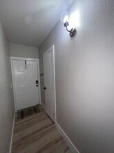 4746 NW 89th Ave in Sunrise, FL - Building Photo - Building Photo