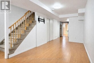 818 Buttonbush Ct in Oshawa, ON - Building Photo - Building Photo