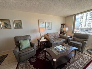 6279 Sun Blvd in St. Petersburg, FL - Building Photo - Building Photo