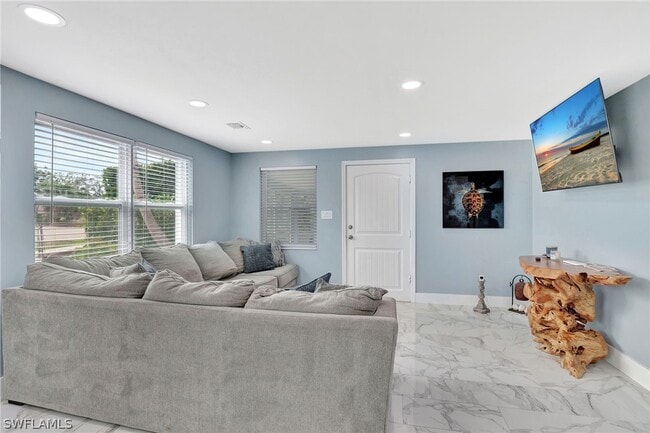 property at 1009 Ridge St