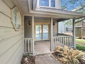 5717 Taylor Draper Cove in Austin, TX - Building Photo - Building Photo