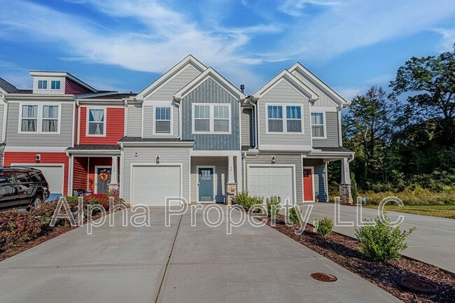 property at 30 Mardale Ln