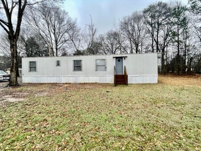 114 Canipe Rd in Dallas, NC - Building Photo - Building Photo