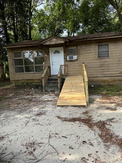 property at 623 E Brookwood Dr