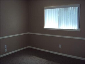 7927 Battleoak Dr in Houston, TX - Building Photo - Building Photo