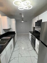 5478 Mary Ln Dr in San Diego, CA - Building Photo - Building Photo