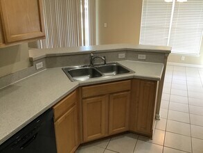 671 Southland Ln in Orange Park, FL - Building Photo - Building Photo