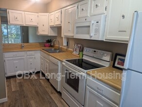 207 Pine Grove Trail in Kill Devil Hills, NC - Building Photo - Building Photo