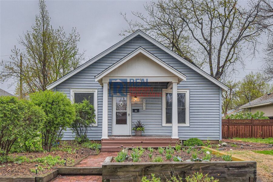 5930 S Bemis St in Littleton, CO - Building Photo