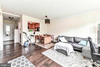 10570 Main St in Fairfax, VA - Building Photo - Building Photo