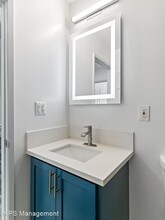 1332 Walnut Ave in Long Beach, CA - Building Photo - Building Photo