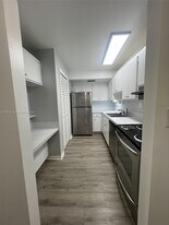5951 NE 14th Ln in Fort Lauderdale, FL - Building Photo