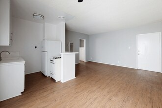 Hughes Avenue Apartments in Los Angeles, CA - Building Photo - Building Photo