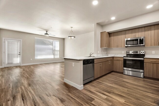 1980 E Broadway Rd, Unit 1 Bedroom Apartment for r