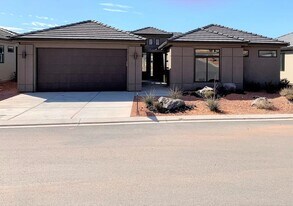 948 W Jonathon Dr, Unit Casita in Washington, UT - Building Photo