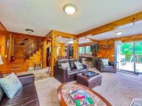 51 Grays Ln in Tannersville, NY - Building Photo - Building Photo