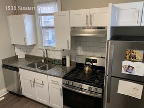 1530 Summit St in Columbus, OH - Building Photo - Building Photo