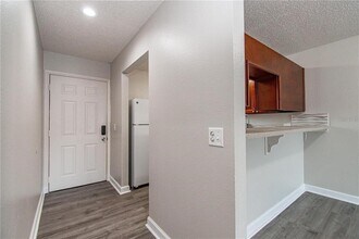 39132 Co Rd 54 in Zephyrhills, FL - Building Photo - Building Photo