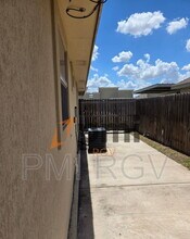 2120 Taxco Ct in Edinburg, TX - Building Photo - Building Photo
