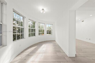 4491 Prairie Ave in Miami, FL - Building Photo - Building Photo