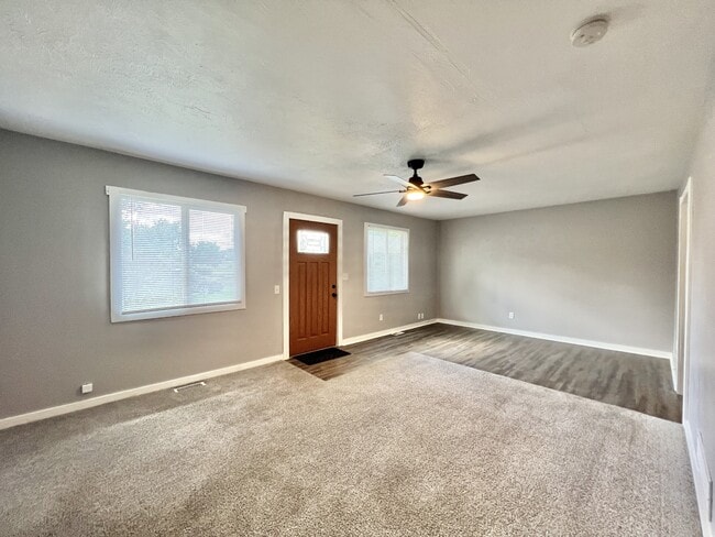 property at 1325 E Broad St